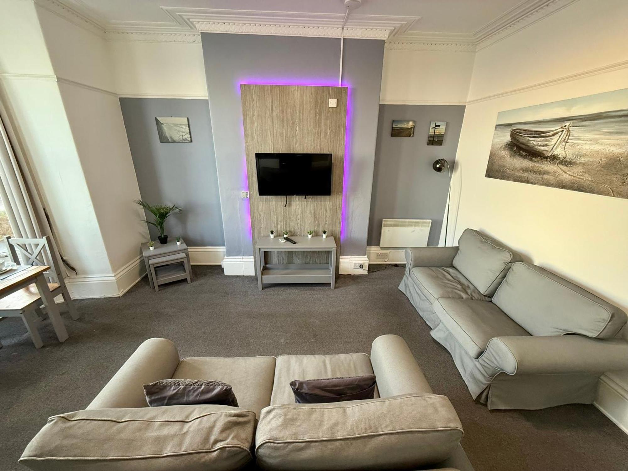 ברידלינגטון Oceana Holiday Apartments מראה חיצוני תמונה