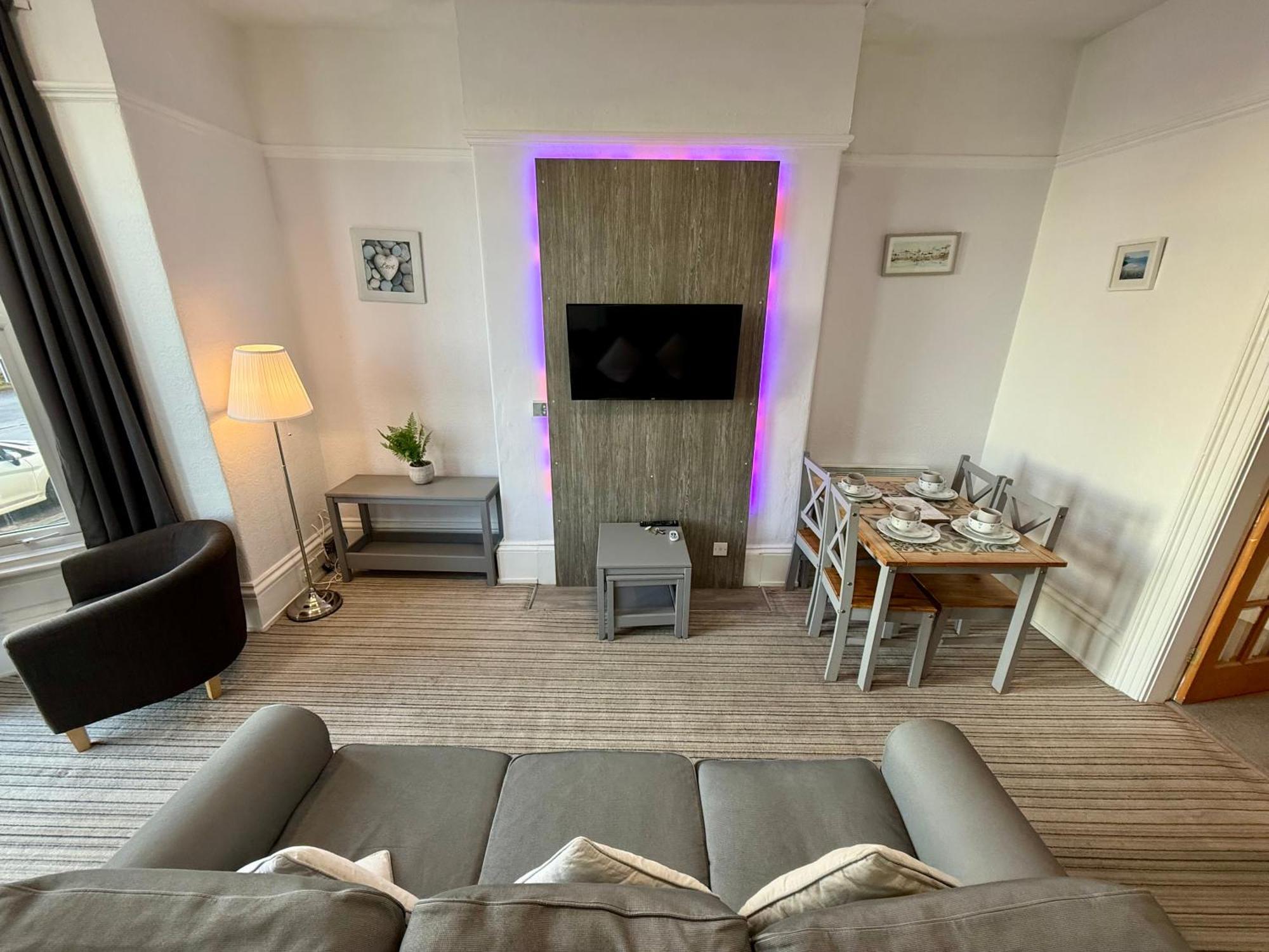 ברידלינגטון Oceana Holiday Apartments מראה חיצוני תמונה